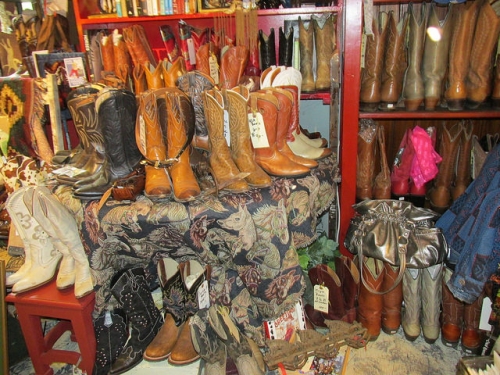cowboy boots, tollen farm, oregon